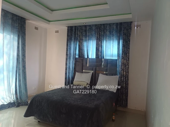 Luxurious Family Home in Avondale West!