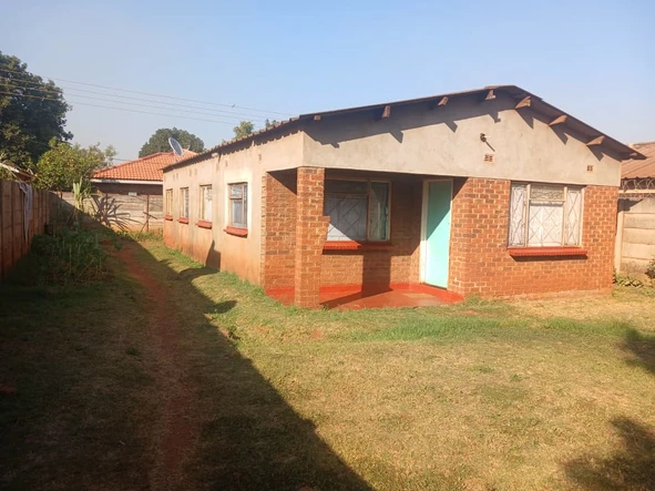 5 Bedroom House