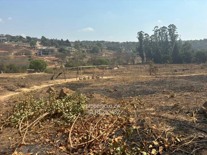 Glen Lorne 3,200 m2 — Secure, Subdivision-Ready Land