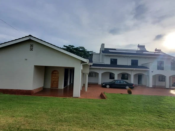 5 Bedroom House