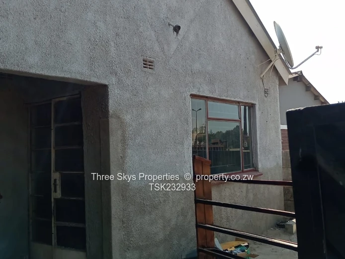 Mufakose House For Sale 