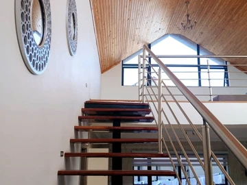 3 Bedroom Flat & Apartment