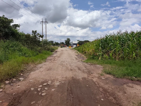 Commercial & Industrial Land