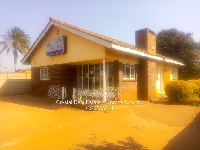 Dzivarasekwa Commercialproperty : Surgery/Home/Offices  (Sole Mandate)