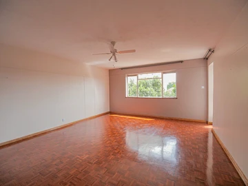 2 Bedroom Flat & Apartment