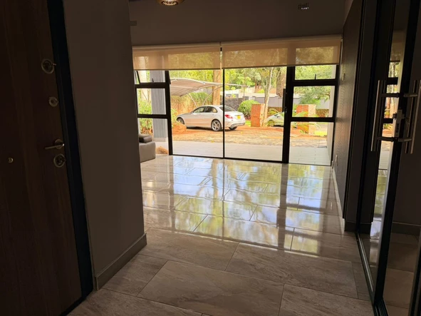 6 Bedroom House