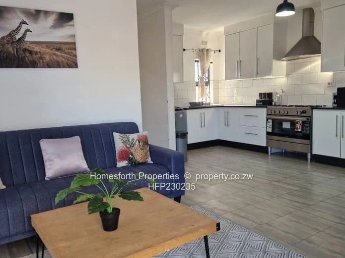 Eastvale Masvingo Bnb The Grey Mansion