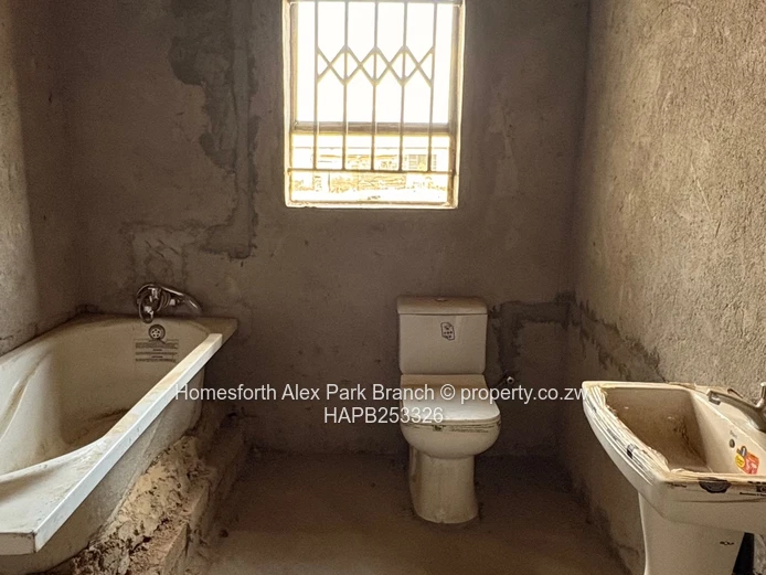 Ruwa Sebastopol Park Incomplete House For Sale