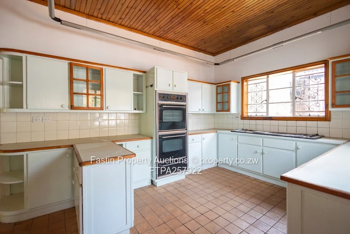 Prime Property for redevelopment - ONLINE AUCTION