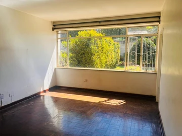 2 Bedroom Flat & Apartment