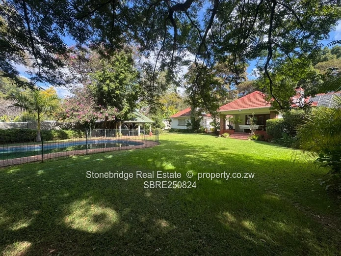 Beautiful 4 bedroomed House in Hillside for sale