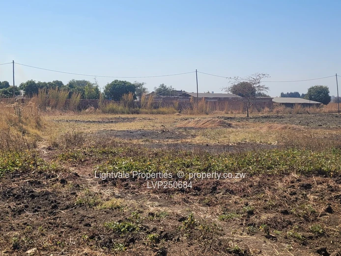 Sunlit 4,814m² Stand in Knowe – Tarred Roads & Water (Sole Mandate)