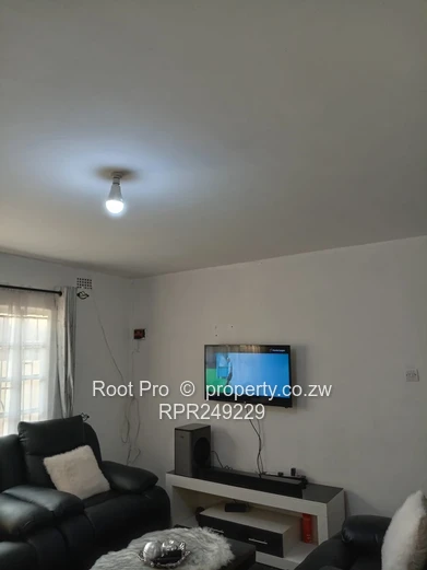 GLEN NORAH B HOUSE FOR SALE – USD 62,000 Situated on a corner stand measuring 250m², this well-maint
