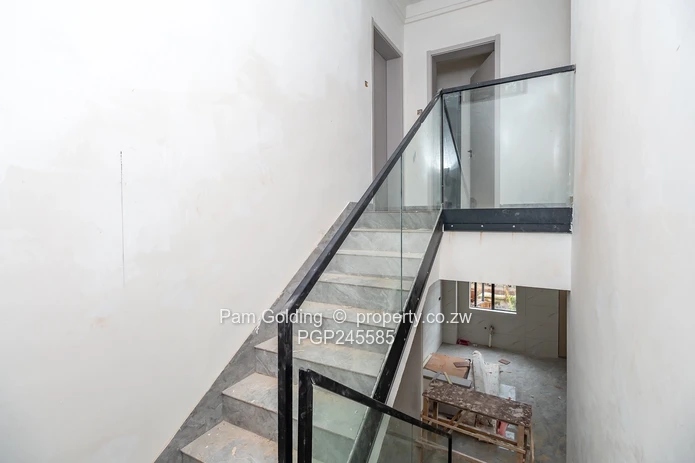 PRICE REDUCED — Upmarket Townhouses for Sale in Highlands