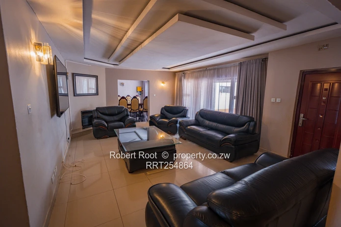 Prime 8 Bed Pomona House for Sale (Sole Mandate)