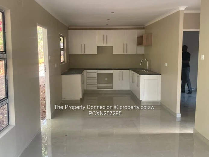 Charming & Modern 2-Bedroom Cottage | Prime Vainona Location