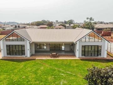 5 Bedroom House