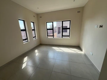 18 Unit Townhouse Complex