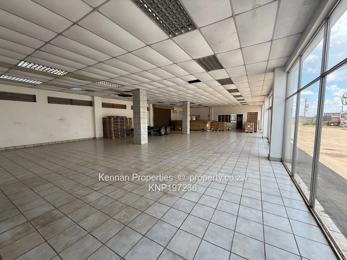 Warehouse with multiple facilities available 