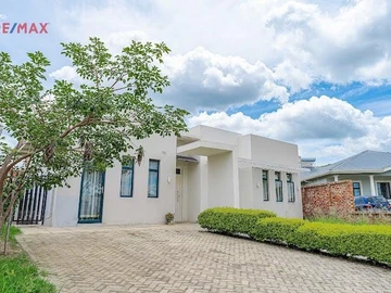 3 Bedroom Townhouse Complex