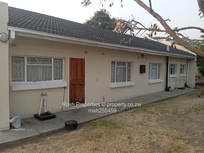 **3-Bedroom Garden Flat for Sale in Greendale North! **