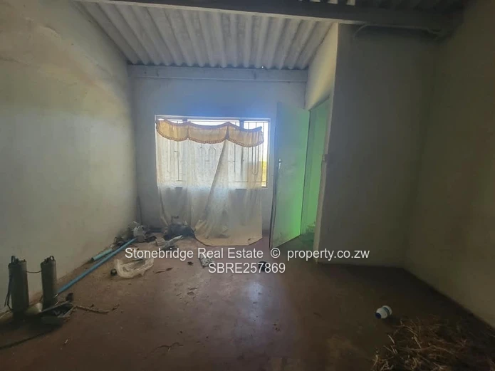 3 Bedroomed House on 1.045Ha in Douglasdale For Sale