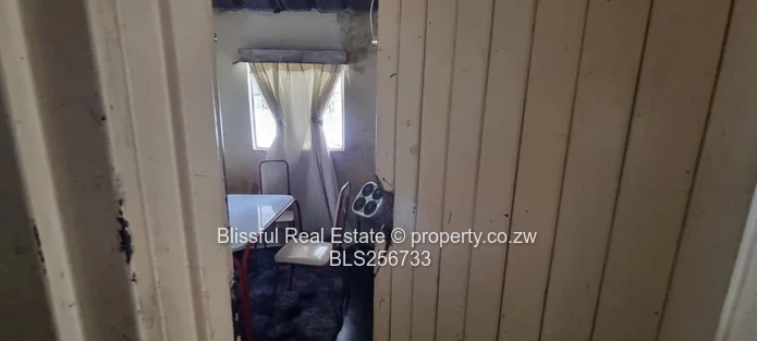 3 Bedroom house for sale in zengeza 5