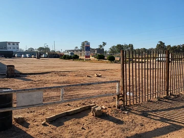 Commercial & Industrial Land