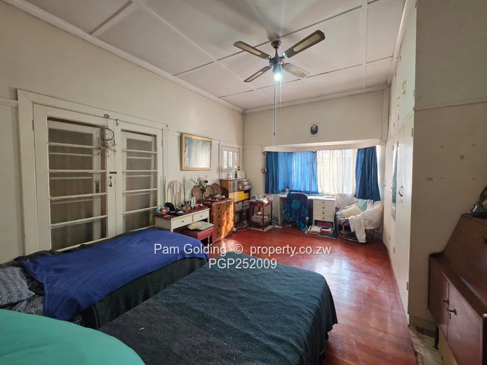 Spacious Family Home on an 869 sqm Stand