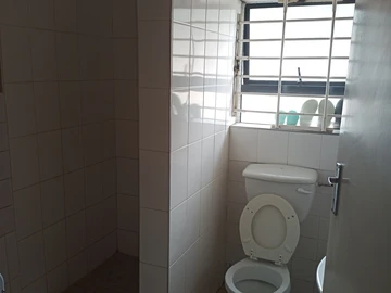 3 Bedroom Flat & Apartment