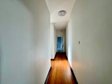 3 Bedroom Flat & Apartment