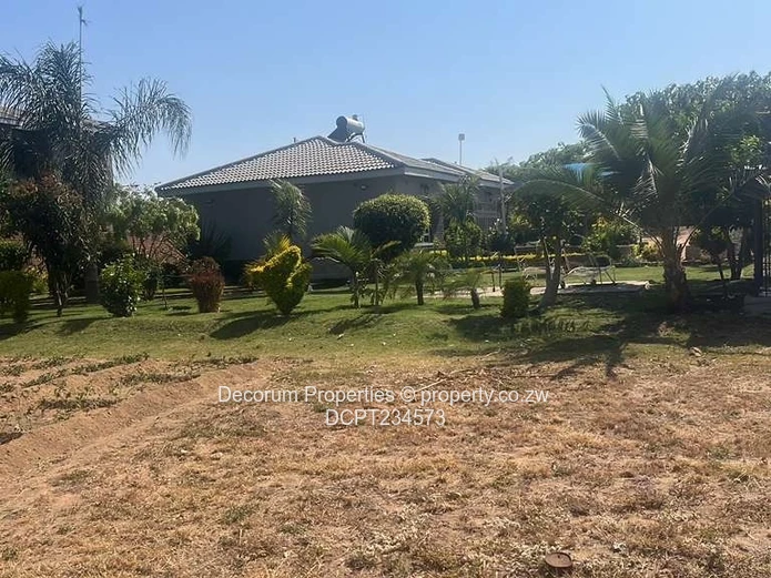 Prime 2800 m² Residential Stand for Sale in Arlington Estate.