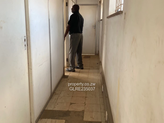 Bluffhill Warehouse To Let And Offices to Let 