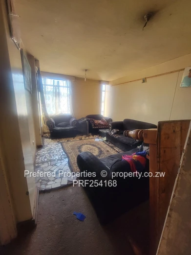 Spacious 1-Bed (100m²) Flat in Harare CBD - Municipal Water & Good ZESA (Sole Mandate)
