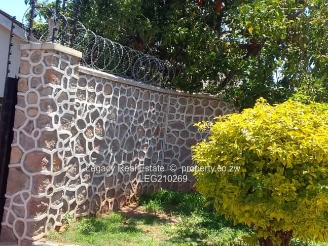 4-Bedroom House for Sale in Mainway Meadows, Harare