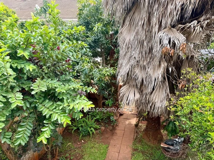 Rare Find: Tranquil 2 Bed Garden Flat