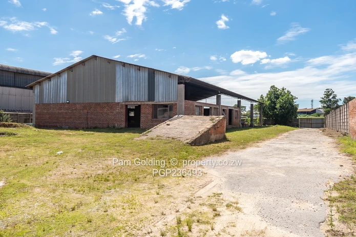 Msasa Warehouse /Factory , Location, Location !!!!! (Sole Mandate)