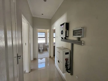 3 Bedroom Flat & Apartment