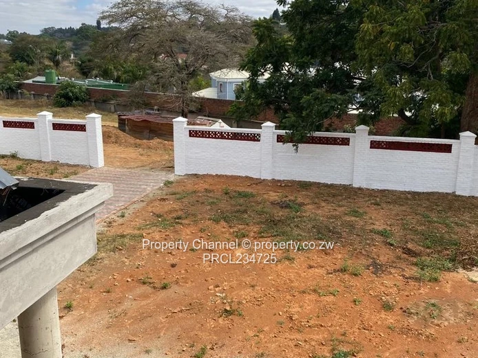 Exclusive 1.4ha Borrowdale Estate - Modern Stands & Clubhouse