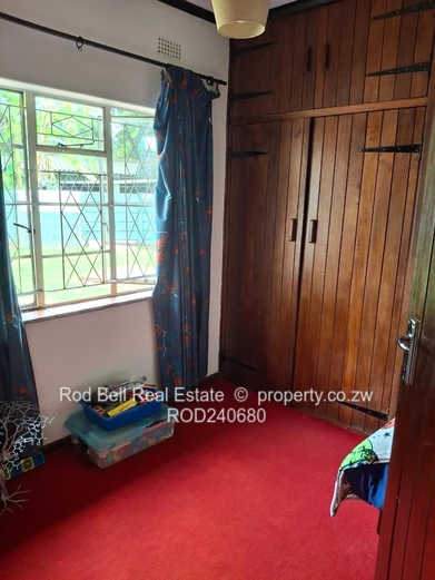 4 Bedroom House in Mandara