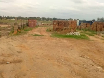 Commercial & Industrial Land