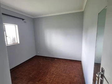 2 Bedroom Flat & Apartment