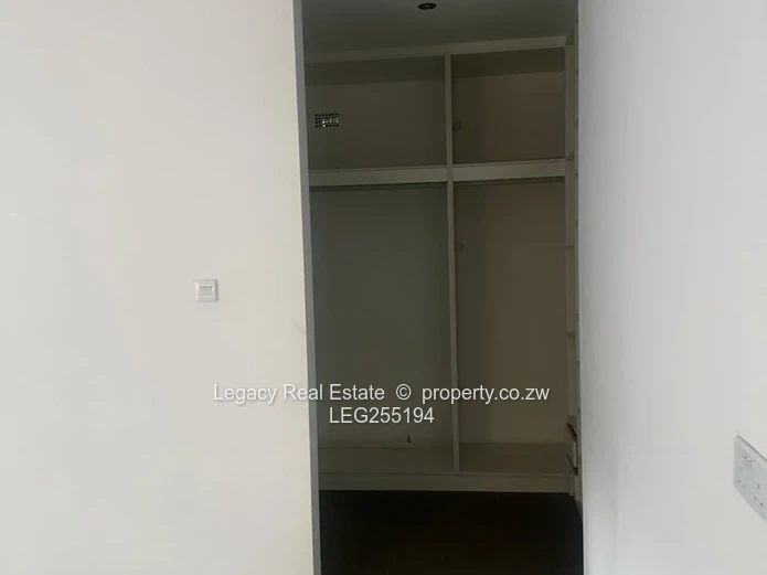 Mount Pleasant 3-Bed Townhouse with Double-Height Kitchen
