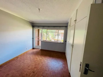 3 Bedroom Garden Flat