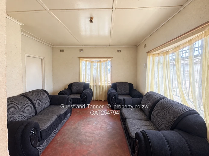Chitungwiza Unit F, Seke – 4 Bedroom House for Sale