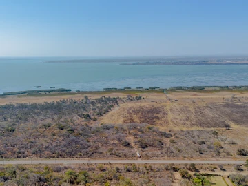 Commercial & Industrial Land