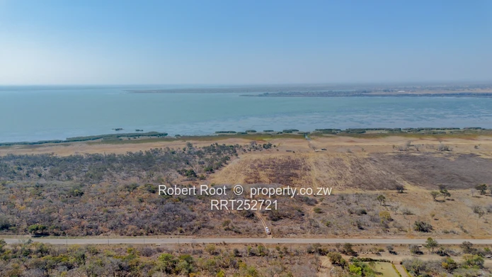1.56ha at Darwendale with Lake View