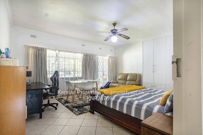 Four bedroom home in an excellent location with a cottage, pool and a prolific borehole (Sole Mandate)