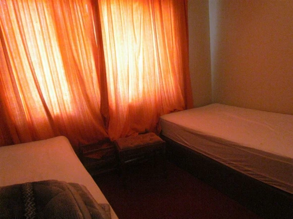 3 Bedroom Flat & Apartment