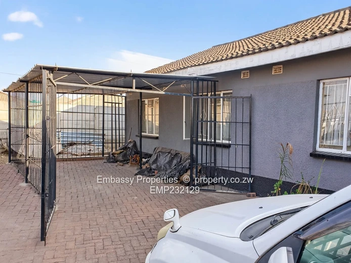 Tynwald North Neat For Bedroomed House